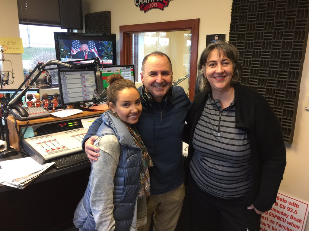 Diane_Ducey's tweet photo. Thursday Mornings on @ESPNCU with our 7th Anniversary this week #loveMyJob @StevieJayFM @Grace_Khach #feelingBlessed https://t.co/S4Ioe9of0v