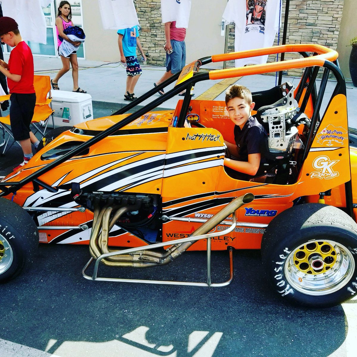 JumpBlue23's tweet photo. I wanna drive this!!!  

#whynot #cars #hotrod #racing #blue23 #oneday #cool #coolcars #utah #wow #myjourney #kids #coolkids #rich #rush https://t.co/zGxnxvy3Ob