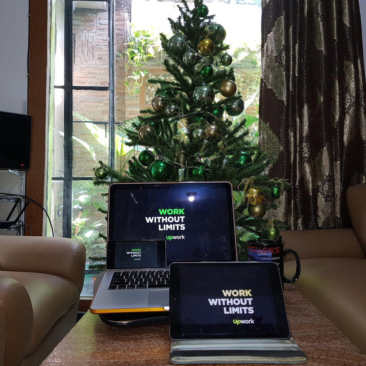 itssherstyle's tweet photo. Work without limits.
Feel the Christmas spirit while working at home.
#UpworkPhoto @Upwork https://t.co/qmP5Hj5TzI