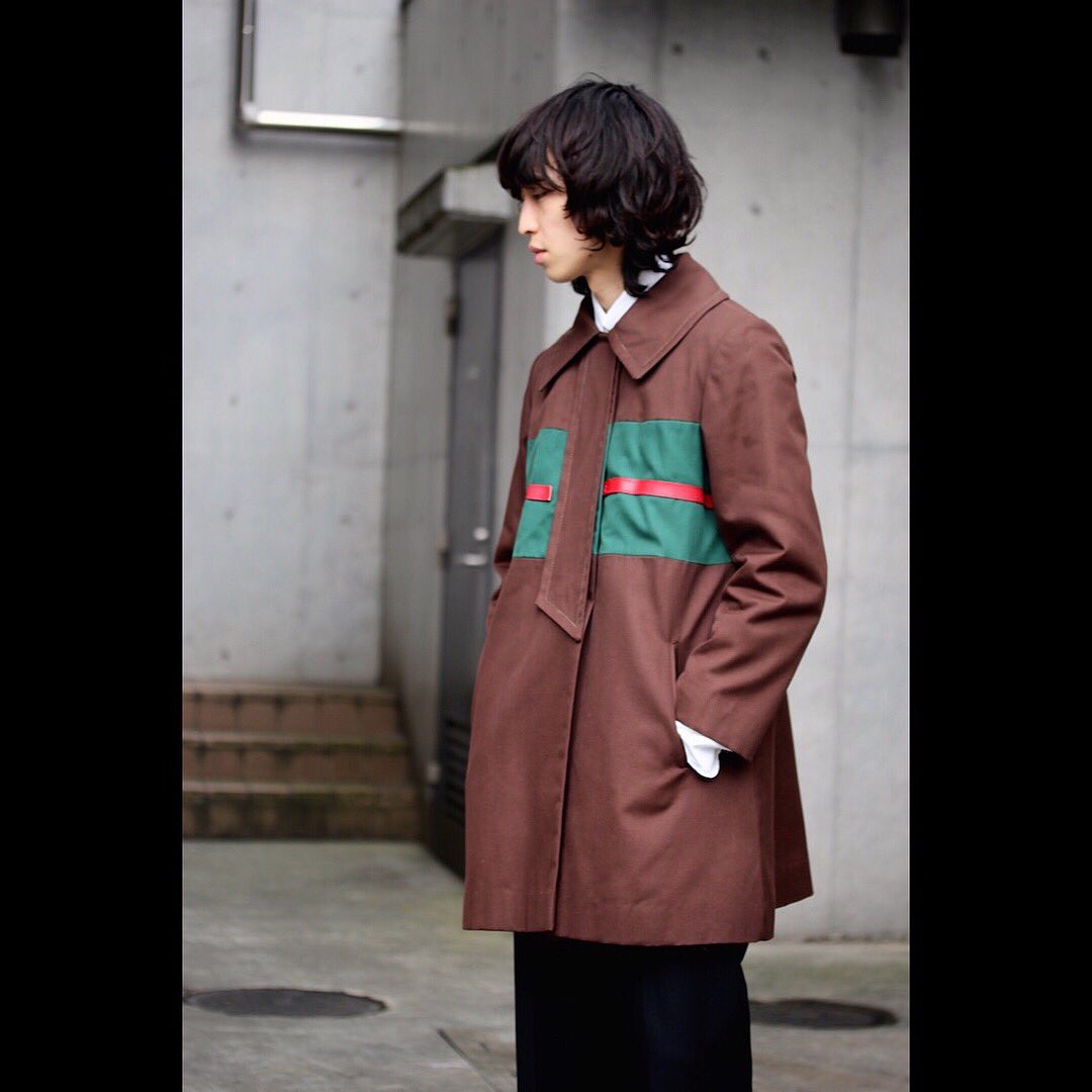 doluke_tokyo's tweet photo. new arrival .
『Vintage Half Coat』
ハイブランドを連想させるデザイン。裏地の赤ボアのエッジと確かな暖かさ。
#doluke #vintage #used #fashion #ootd #outfit #snapshot #street #classic #halfcoat #coat #古着屋 #原宿 #入荷 https://t.co/o0JZozb4g9