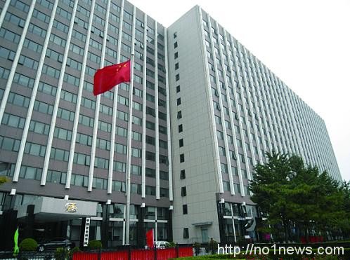 no1newsonline's tweet photo. #情报# #人才# 【新闻调查：外籍院士能为中国做什么】中国工程院、中国科学院日前相继公布的新晋外籍院士名单，引发社会关注。外籍院士是否只是个头衔？他们是怎么被选上的？将对中国的科技发展发挥哪些作用？一... https://t.co/YJymPRX5OD https://t.co/2EWj6pLXFj
