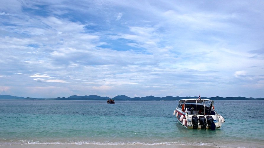 PhuketO's tweet photo. Healing
© Wolfgang Han

#PhuketHotelsOnline, #PhuketPhotos https://t.co/D97usknlRH