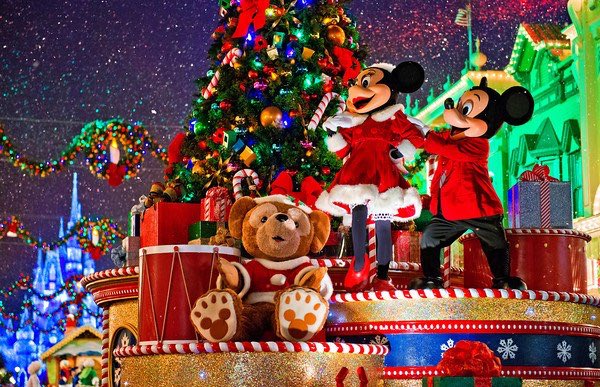 FuntimeFans's tweet photo. Disfruten, rompanla, rianse, bailen, canten, salten, sean ustedes; y sobre todo guarden todos estos recuerdos hermosos para siempre. Lo más importante es disfrutar y estar felices todas juntas. Les deseo lo mejor, toda la suerte del mundo para uds!! #FuntimeDiciembre2017 💚❤️ https://t.co/hISiUf4VhN