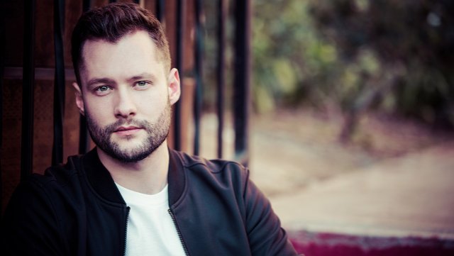 NewcastleSU's tweet photo. #NUSUgigs Just announced - Calum Scott will be coming to NUSU on the 14th April!  Tickets are on sale now, so don't miss out.  https://t.co/wuJp0gCbIh https://t.co/wCvzXlw3St