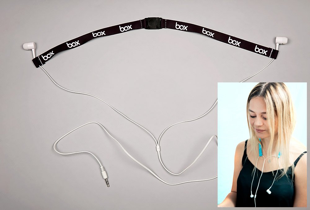 CorpGiftsOnline's tweet photo. Ear Ear! O-Buds Alphas #earphones include our unique brandable tangle-free strap, pantone matched to your chosen #colours & displaying any #company, #team or charitable #logos & text of your choice.
---
https://t.co/l4MXTOMgpf
---
#TBSUK #BSUUK #GoingGlobalLive #FDIShow #music https://t.co/kwq4bjZtr5