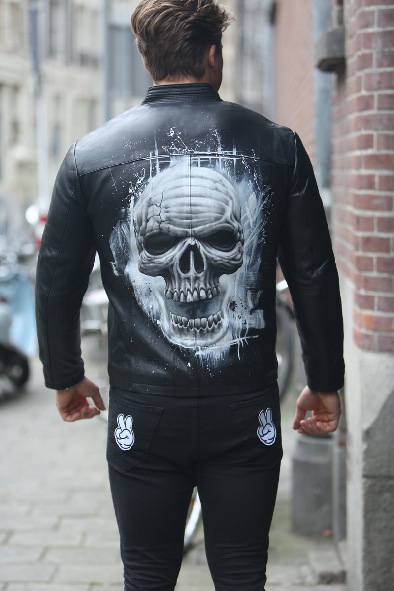 ImageMakes's tweet photo. You wanna be a star,then you need this jacket!!!
#PUBLIC #brīvības57 #style #fashion #Fashionista #makeimage #publicmakeimage #men #sexy #Perfect #punk #urban https://t.co/OmvRtKsROb