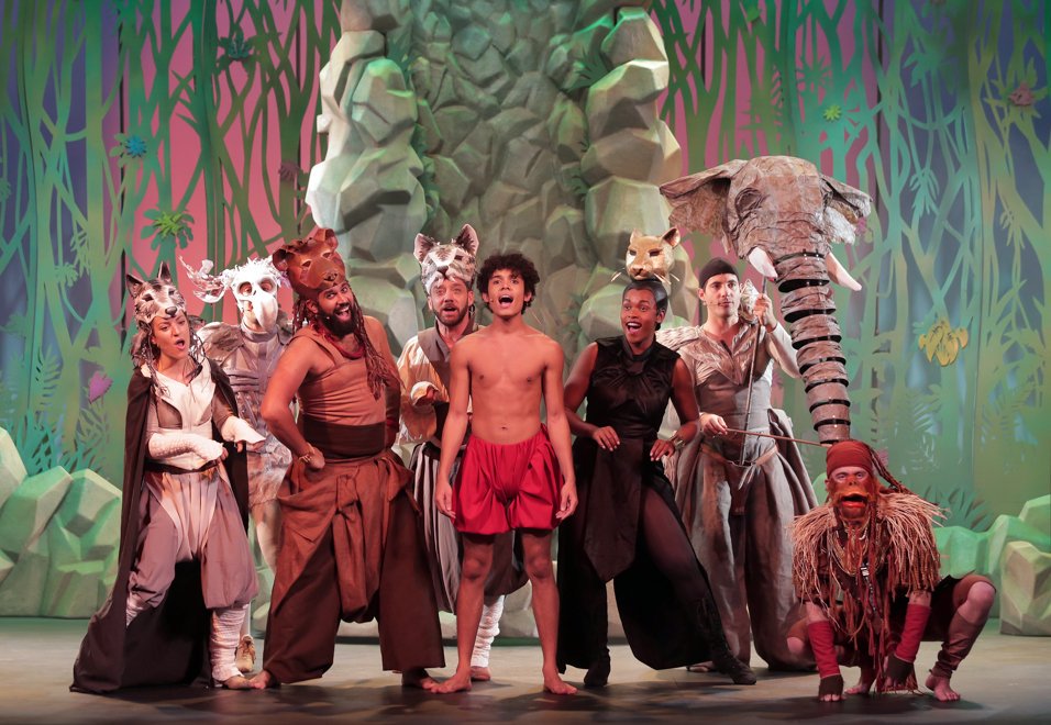 AVoirALire's tweet photo. Le livre de la Jungle débarque en #musical au @TheaVarietes  avec une troupe à l’énergie sauvagement folle @LDJmusical  https://t.co/BFnIb0ccWF #lelivredelajungle https://t.co/hTFio2Rgob