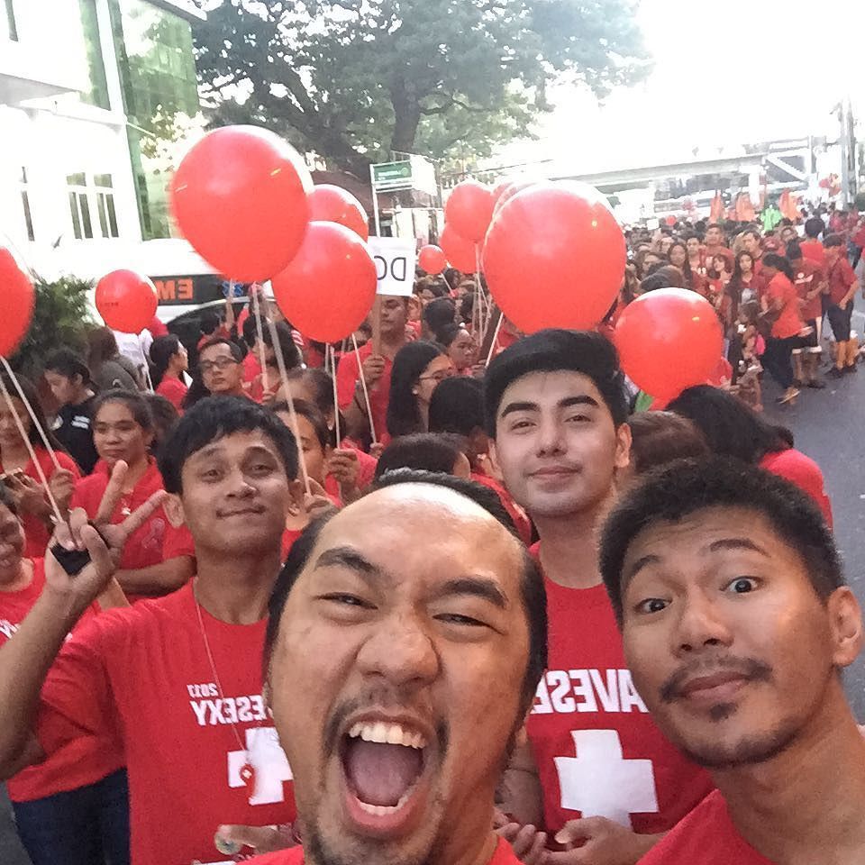 pananaghoy's tweet photo. 'Yong parade ang panalo, pero mas panalo ang noo ko! Mabuhay ang @theredwhistle sa San Fernando, La Union!

#SaveSexySanFernando2017 #TogetherPH #ZeroHIVph #theredwhistle https://t.co/CS8dK62Xjl https://t.co/ljXZvKwxGs