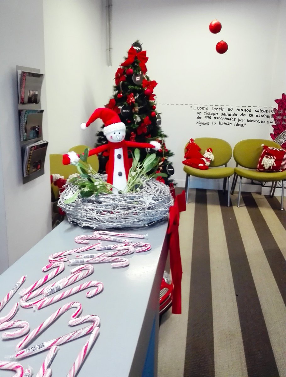 neolabels's tweet photo. La #Navidad ya ha llegado a #GrupoNeo ¡¡¡#FelizNavidad a todos!!! @AgenciaIFW @Visual_One1 @sharemusic @marengodigital #piensadiferente https://t.co/ULbXgawgoh