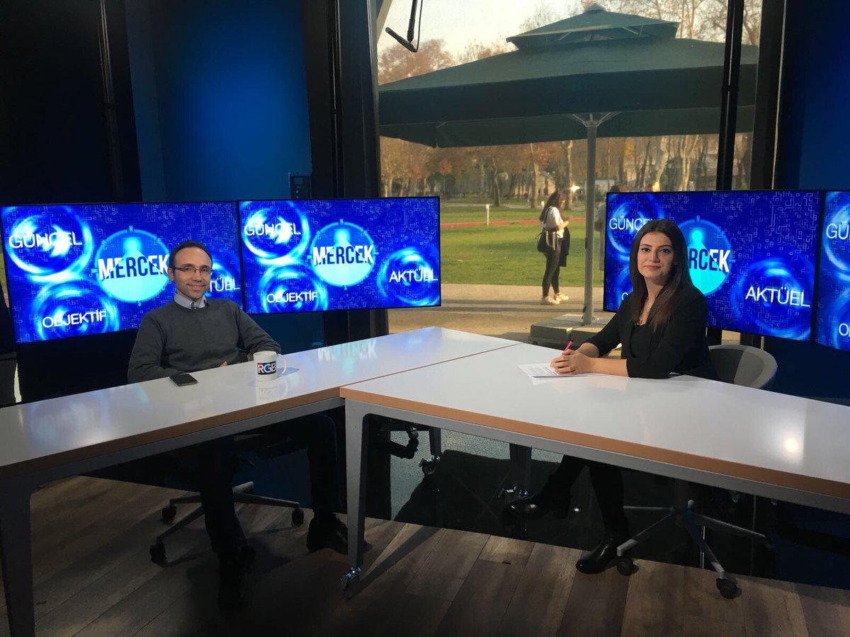 Haftanın sonu gelirken konuğumuz Cem Başlevent ile “2017 Türkiye’sinin Ekonomisi”ni konuştuğumuz Mercek’i <a href="/livergb/">RGB Live</a> YouTube sayfasından izleyebilirsiniz!