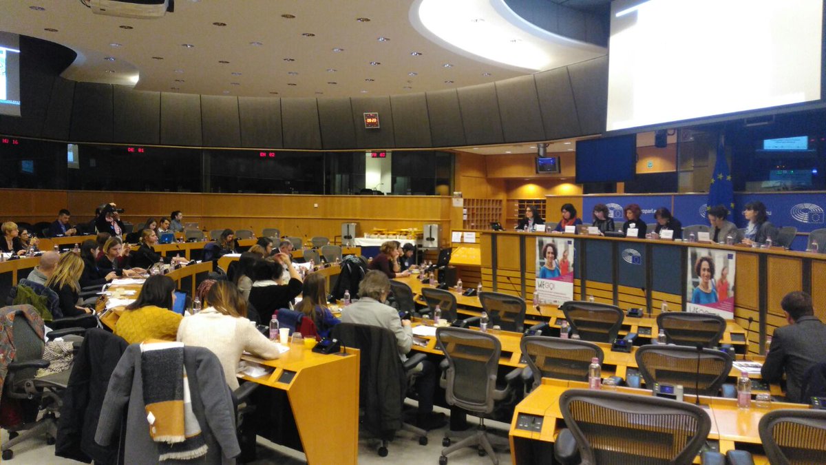 Fundacio_Surt's tweet photo. A Brussel.les hem dit ben alt que #NiEmpobridesNiSubmises. Les entitats del projecte WE GO! hem compartit resultats i reptes sobre #empoderamenteconòmic en el suport a les supervivents de #violènciamasclista al Parlament Europeu. L'autonomia econòmica és un dret. De totes! https://t.co/Sxlkg1jbDF