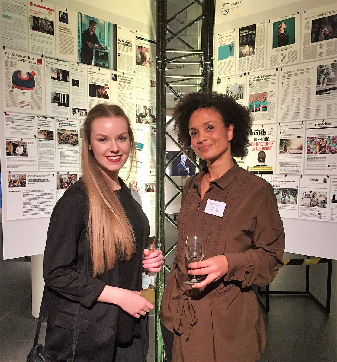 Excitement, fun and goosebumps at #startitdemoday. Congrats to <a href="/StaenisBouw/">Staenis</a> <a href="/inmanta_com/">Inmanta</a> and the full <a href="/startitkbc/">Start it @KBC</a> team!!  Photo credits to #frankyverdickt en #erwinvandenbrande (Saar/Helena) #PR