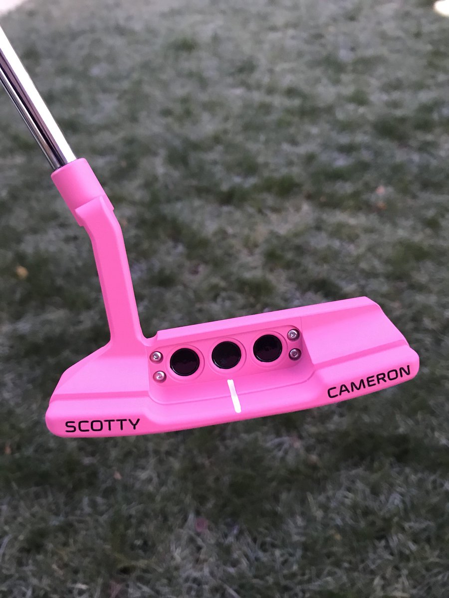 GolfCustomsUK's tweet photo. More from our custom pink Scotty Cameron Newport 2 Putter. #Golf #Putter #CustomPutter #CustomGolfClubs #GolfCustoms #Titleist #PinkPutter #PinkScotty #CustomCameron #PGA #LPGA #TheArtofPutting #Newport https://t.co/jorw95M7vl