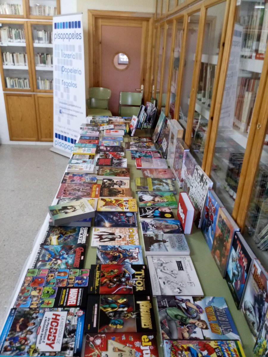 PISAPAPELESLIB's tweet photo. Buenos días. Hoy comenzamos la #FeriaDelLibro en el #IESCamas. Estaremos hoy, lunes 4 y martes 5 de diciembre. https://t.co/itck28vjlj