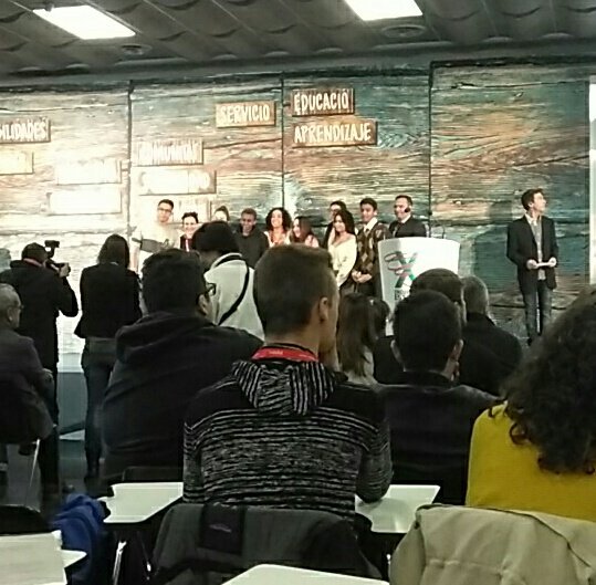 Ayto_Coslada's tweet photo. Algunos de los premiados en @LHAjuntament x sus proyectos d Aprendizaje y Servicio #Aps2017. En este Encuentro #Coslada será tb protagonista https://t.co/OtRZYMzt73