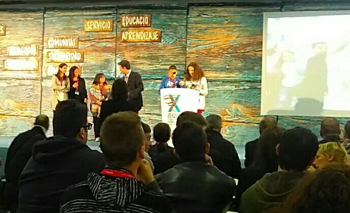 Ayto_Coslada's tweet photo. Algunos de los premiados en @LHAjuntament x sus proyectos d Aprendizaje y Servicio #Aps2017. En este Encuentro #Coslada será tb protagonista https://t.co/OtRZYMzt73