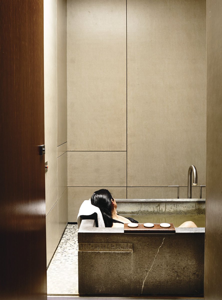 Melbourne's tweet photo. Put some aaah in this season's R&amp;R. Victoria's best day spa getaways, via @UrbanListMELB https://t.co/UXm78VtGMy #wandervictoria https://t.co/YKbnLlbcjC