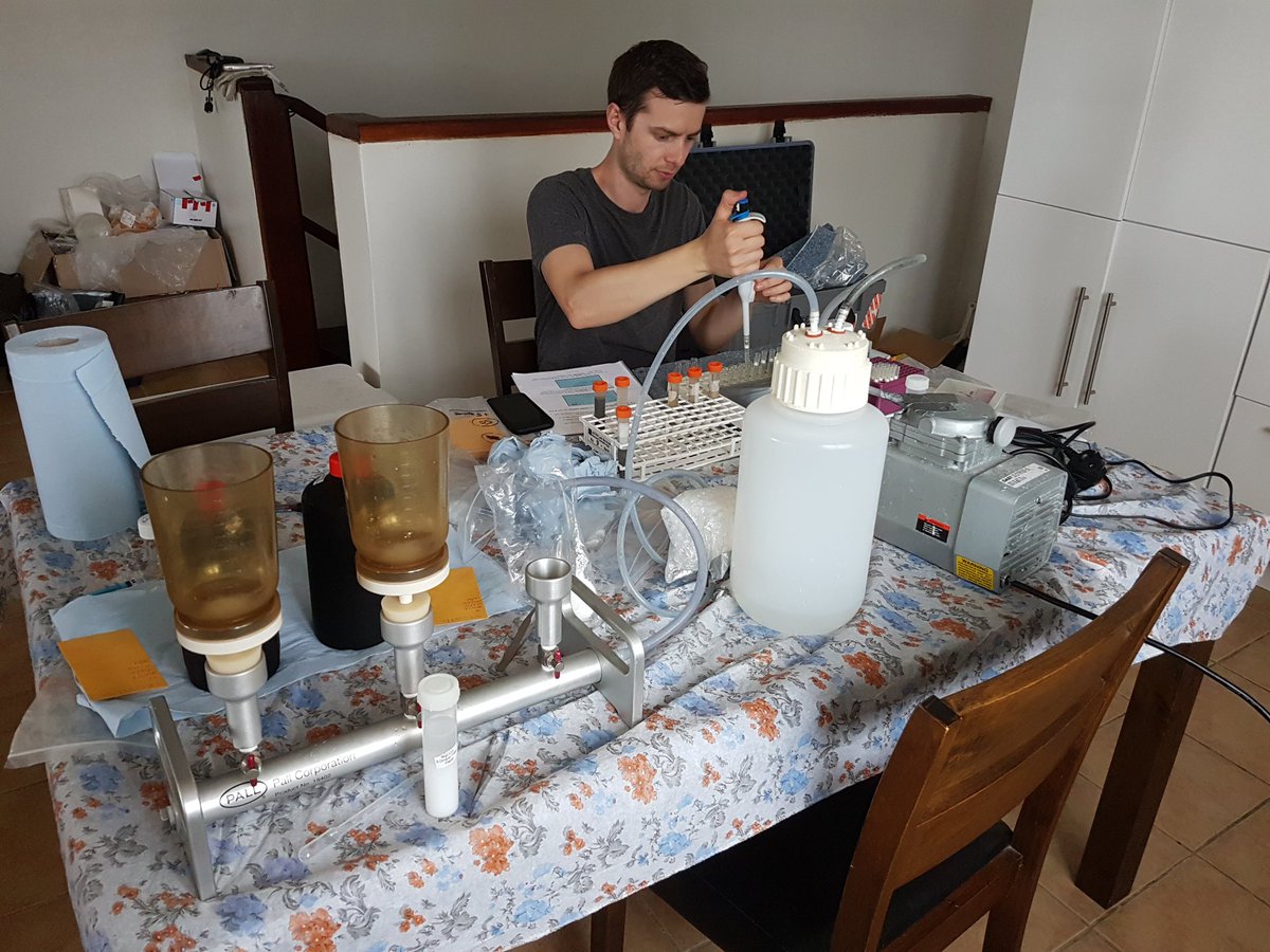 AceSkene's tweet photo. Another in the occasional series 'ephemeral labs in hotels and guest houses'. Chlorophyl a and Microtox in Port Vila,Vanuatu @CefasGovUK @CME_Prog #transientlab https://t.co/Bi4KkdgtvQ