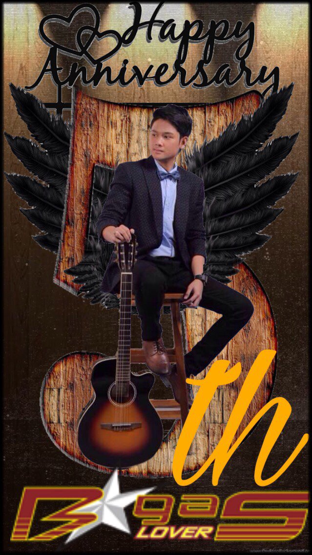 niatyyrds's tweet photo. #BLovers5thAnniversary makin kompak selalu blovers dan kk bagas makin sukses amin... @bagasrdsINFO @bagasrds @papa_abc @portraitmgt https://t.co/DuyNJN3mA9