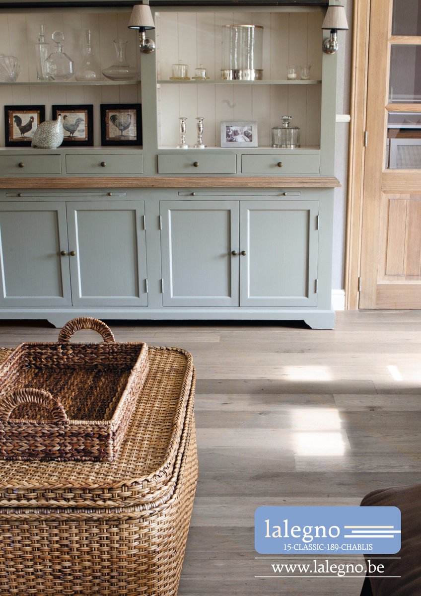 Home_loverrr's tweet photo. Luxury life with designed interior engineered timber floor :)
#oakfloors #oaktimber #oakwood #sydneylife #sydneylifestyle #engineeredtimberflooring #engineeredfloors #aspirefloors #flooring #lifestyle #sydneylife #luxurylifestyle #sydney #australia #weekend #interior #Chablis https://t.co/WRs3nmrlAi