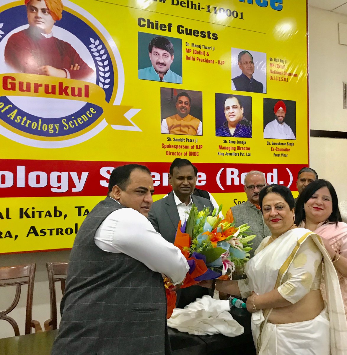 Dr_Uditraj's tweet photo. Inaugurated Astrological conference in constitution club org by Mrs Megha  Juneja and Smt Swarn Juneja - Gurukul of AstrologyScience https://t.co/PZVOx9DL4C