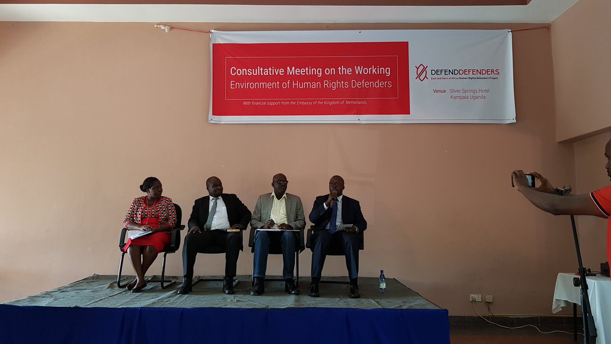 Hassan_shire's tweet photo. Interactive panel between #UgandanHRDs, @UgandaPoliceFC, @UgandaMediaCent, @MIA_UG, on #ProtectionofHRDs @EHAHRDP @JFGvanBommel @MemoryBandera https://t.co/Tl0HEolCWd