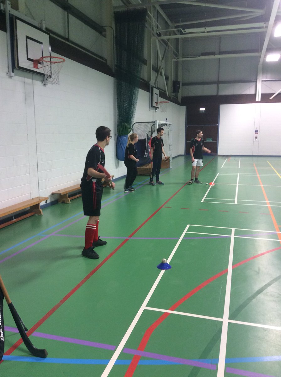DundeeShinty's tweet photo. @isedundee @dundeeuni @onedundee #StAndrewsDay #deargagusdubh https://t.co/82LJLI9u8T