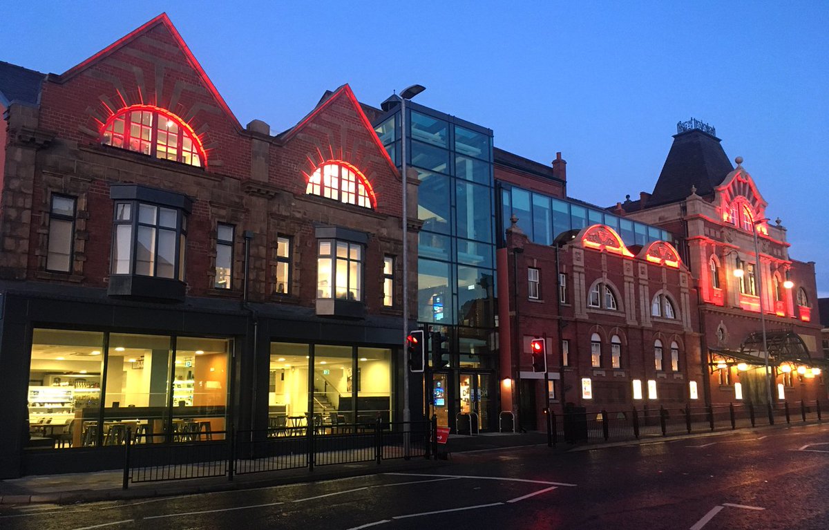 Darlington Hippodrome will be lit up red today in celebration of World Aids Day. #worldAIDSday <a href="/DarlingtonHipp/">darlingtonhipp</a> 
HIV facts and myths information ow.ly/B53030gTCTa