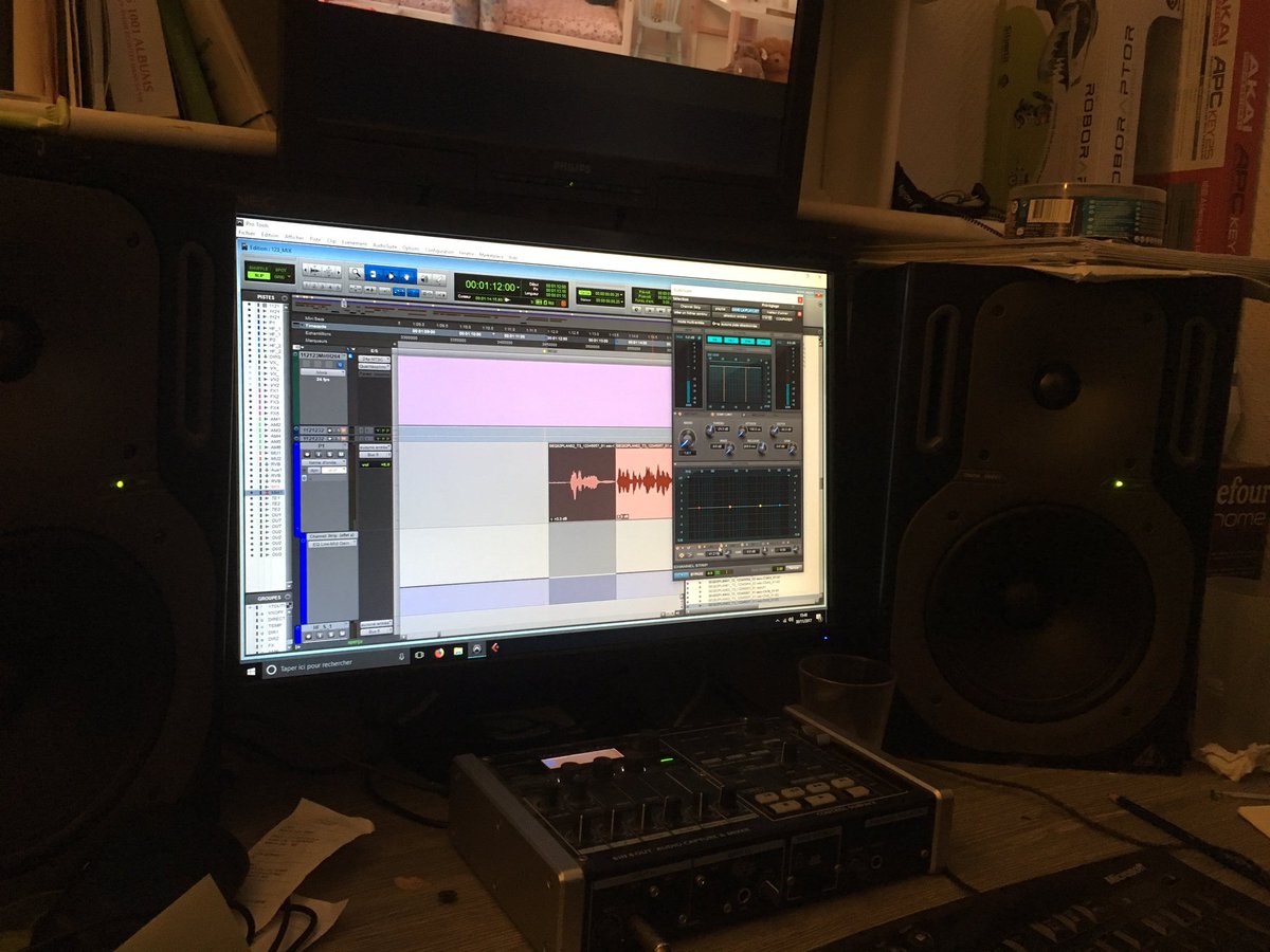 Hier c'était après midi #mixage de mon #courtmetrage 🍀 #mix #son #shortfilm #shortmovie #film #director #actress #comedienne avec au casting @ElsaBougerie