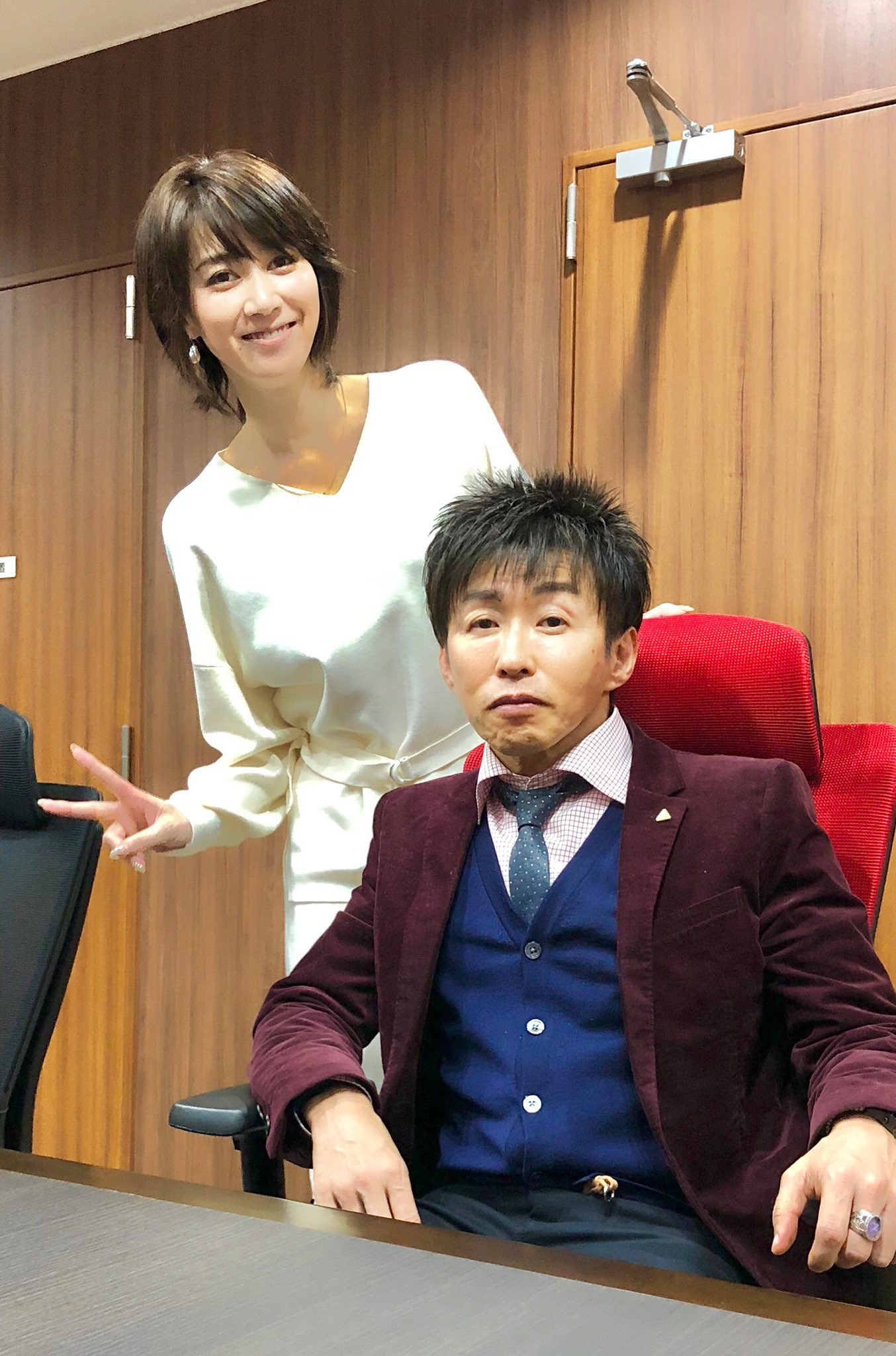 中野猛 Takeshi Nakano 元宝塚のトップスター凰稀かなめちゃんがcdを出したので京都に来たついでに持って来てくれました 凰稀かなめちゃんトップスターだったのに飾らない性格と細やかな心配りがいつも素晴らしい 凰稀かなめちゃんの