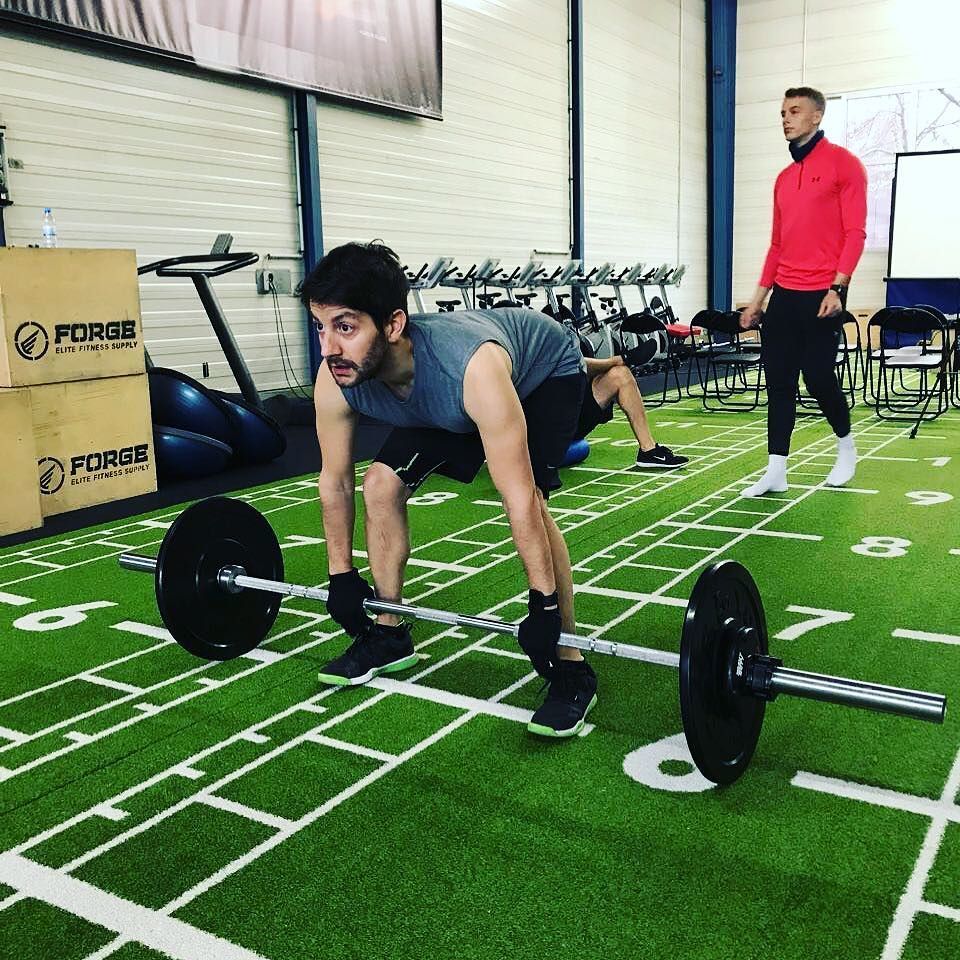 ArminFakouhi's tweet photo. Friday morning session at #freeletics #Bootcamp2017 - going into #week6, starting to see actual changes 💪👍 https://t.co/SpU40lZYDN https://t.co/Q5hH6M9h89