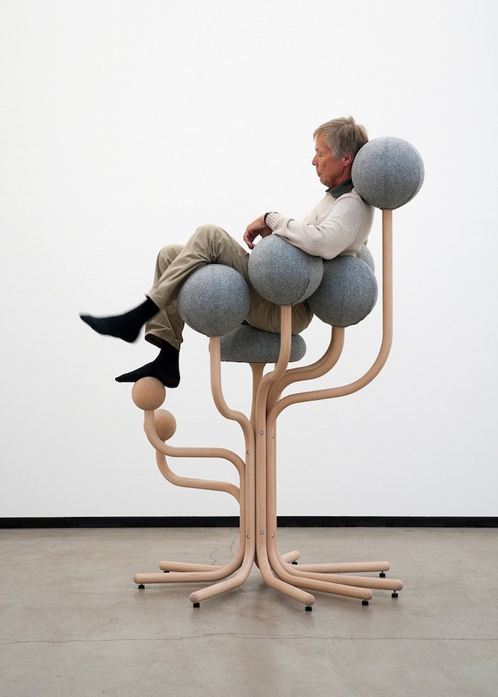 ZorgdragerDelft's tweet photo. Globe Furniture van Peter Opsvik.....  Doe ons dan toch maar een relaxfauteuil van Fitform ;-) https://t.co/fm9OYs5GrC