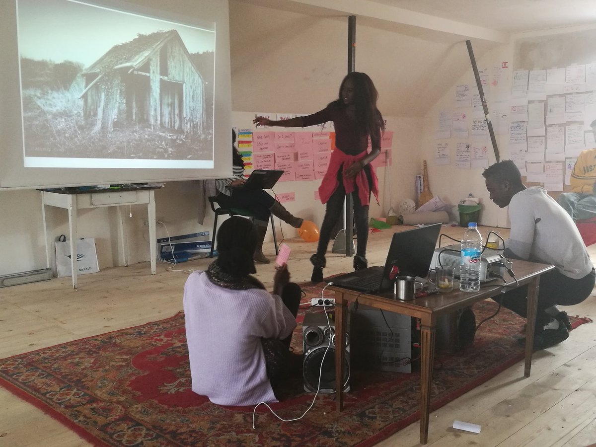 EuroBugInt's tweet photo. Time to start thinking about the next steps👣 after #Createyouthside international youth exchange is finished...but first lets practice Action Planning and rebuild a broken shed! Irish group facilitates @Leargas @EUErasmusPlus https://t.co/dFwVd9S6Eg