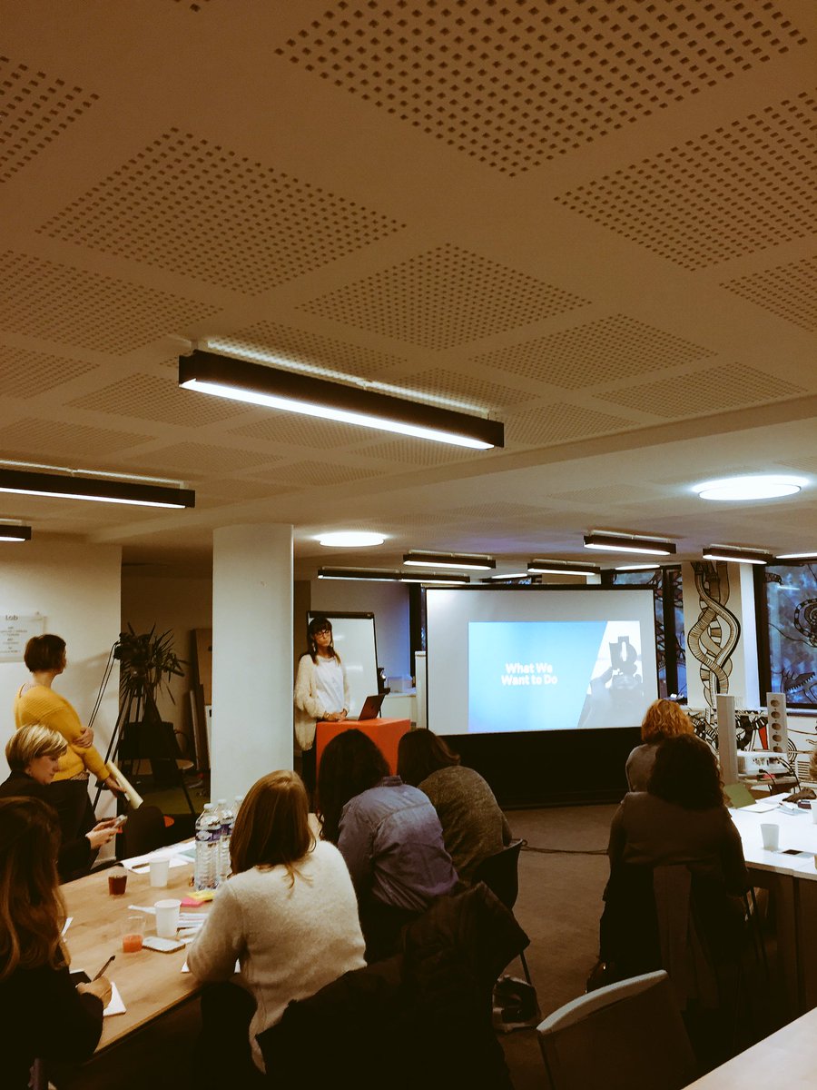 SocialBuilder's tweet photo. Women in Digital Economy #WIDE2017 réunies pour un workshop #innovation #transformation #digital chez @Dailymotion https://t.co/OxDNHyNWTt