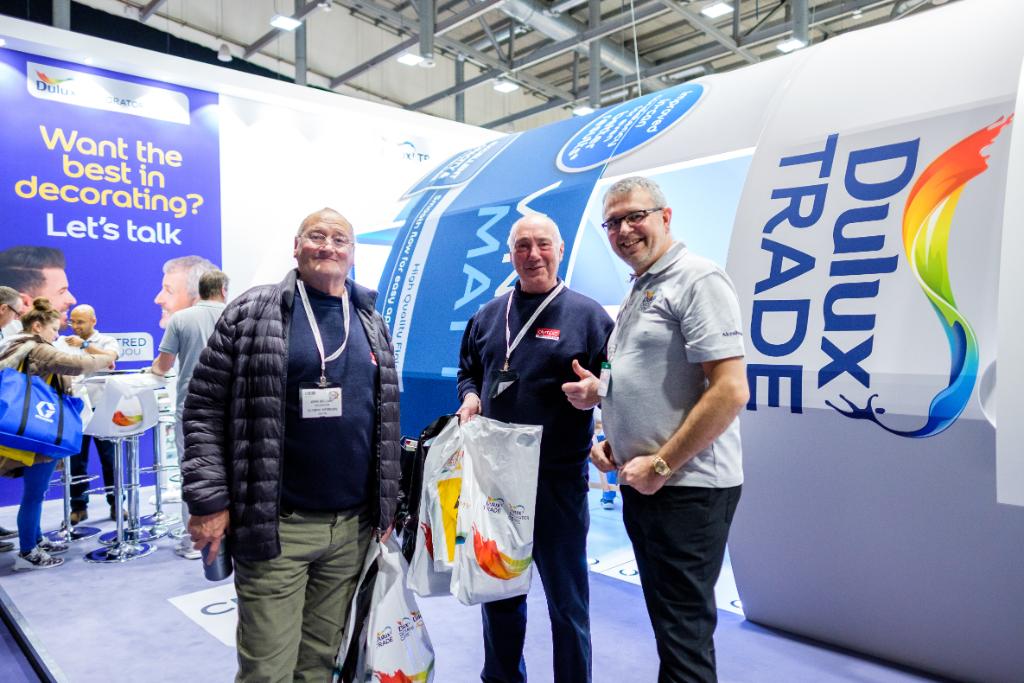 DTPaintExpert's tweet photo. It was great to see so many of you at this years #PDShow2017 @PDShow1. Thank you for joining us! 😁 https://t.co/1cgwb2CuRZ
