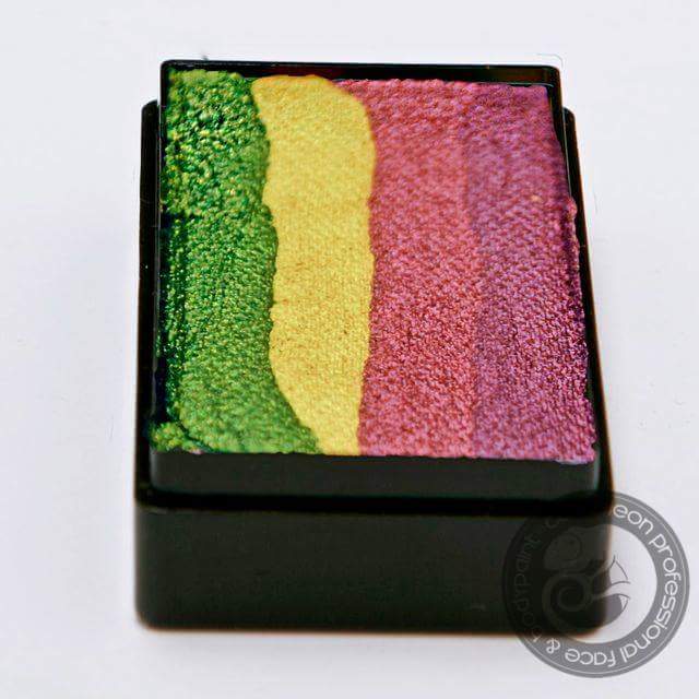 PaintopiaShop's tweet image. Back for #CHRISTMAS 😍
So excited to have VENUS back in stock bit.ly/2AhbZD0
Designed by @monaturnbull this little block is perfect for lots of beautiful festive #facepainting 
Get yours now before they sell out! ❤ #cameleonpaint #paintopia