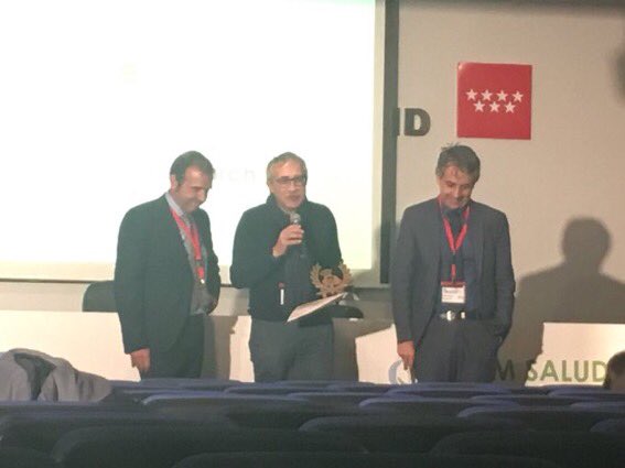 joancmarch's tweet photo. Día importante ayer al recibir el PREMIO #eSalud17 en Madrid a mi trayectoria profesional. Mil gracias a @comsalud @AieSalud @carloscomsalud @ignacioFALBERTI y mi enhorabuena a @EnfrmraSaturada y @luciapediatra @FEDER_ONG y @SEMERGENap https://t.co/jnCvmPVTVj