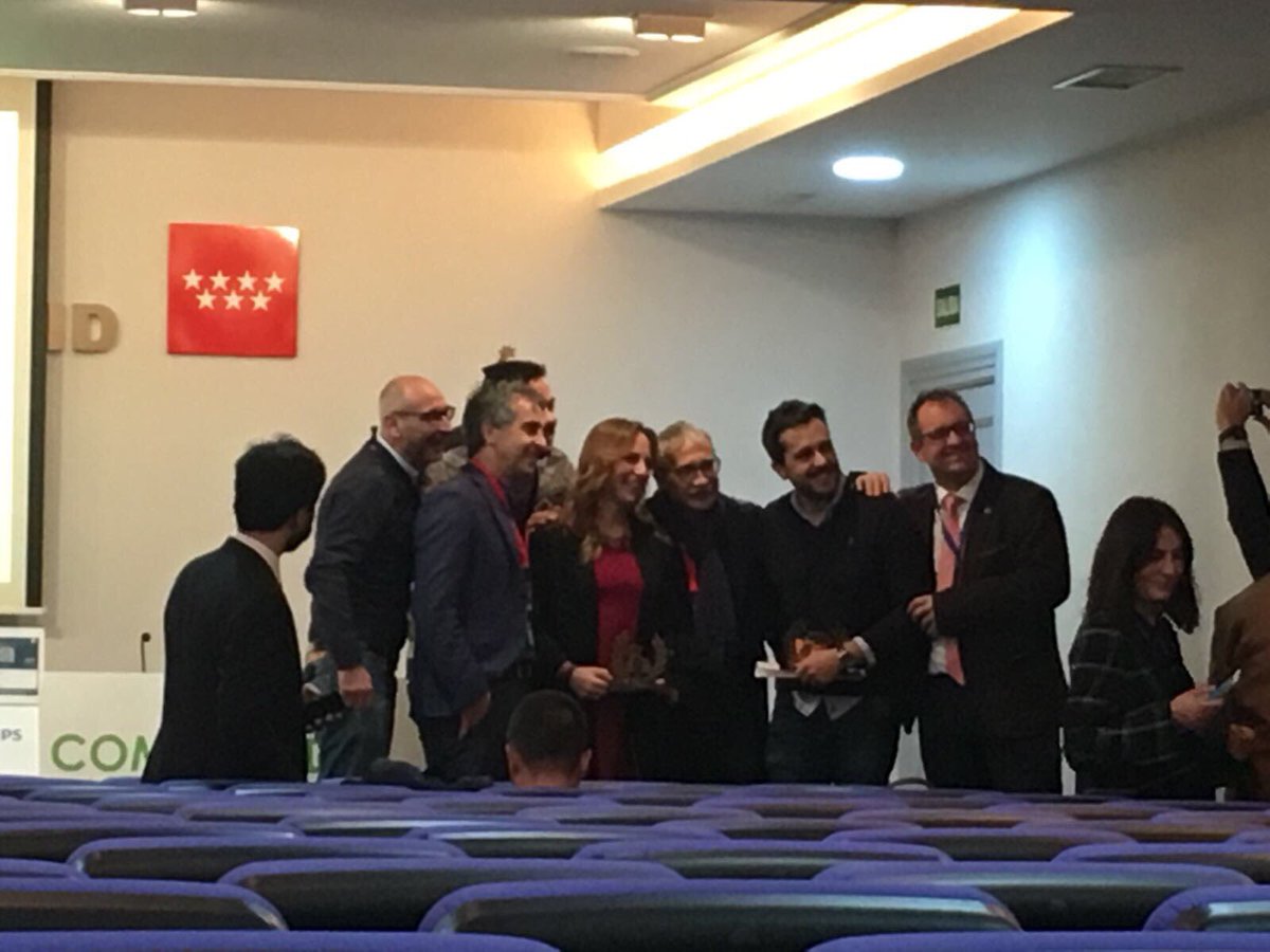 joancmarch's tweet photo. Día importante ayer al recibir el PREMIO #eSalud17 en Madrid a mi trayectoria profesional. Mil gracias a @comsalud @AieSalud @carloscomsalud @ignacioFALBERTI y mi enhorabuena a @EnfrmraSaturada y @luciapediatra @FEDER_ONG y @SEMERGENap https://t.co/jnCvmPVTVj