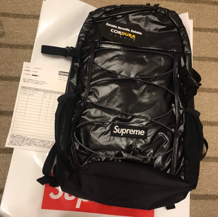 QqJgr8hKZX1dBih's tweet photo. 【プレゼント🎁】Supreme Backpack (black)
【応募人数&amp;応募資格者】follow &amp;RTして下さった先着100名様限定(先着なのでお早めに‼️)
【当選人数】3名様
【応募方法】フォロー&amp;リツイート
【抽選日】30日後
【連絡方法】当選者にはDMでご連絡差し上げます。

※リプライで当選確率２倍！！ https://t.co/Ad7Ps8ks2E