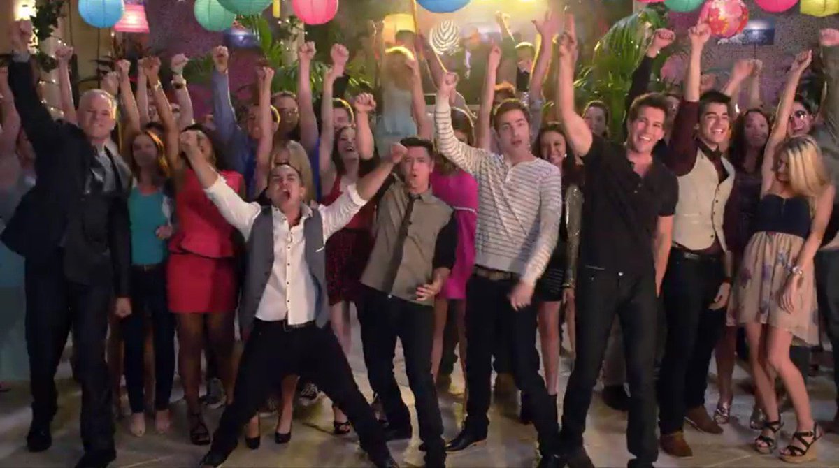 BigTimeVoters's tweet photo. VOTE! BEST TV SHOW: @bigtimerush LEGENDS!
https://t.co/1ZLfKtO32p
#BigTimeRush #8YearsOfBigTimeRush https://t.co/sBIGgVy9Am