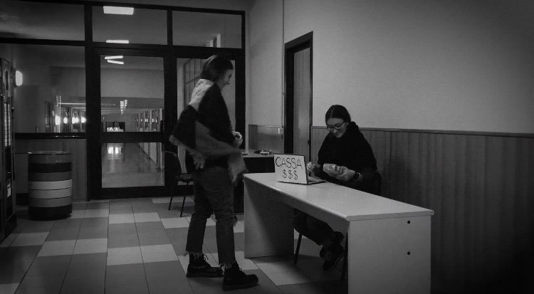 m_pizzutto's tweet photo. Riprendendo le idee dei fratelli Lumière💡
Attrici si nasce 🎥
#ciackiusve #storiadeimedia @lacriscros https://t.co/UrZ4DlTUV7