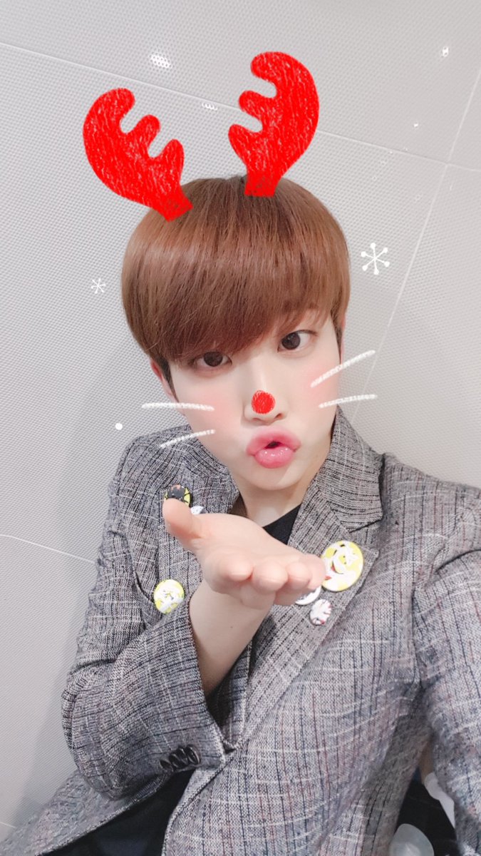 offclASTRO's tweet photo. 눈온댜~~♡ 
글쓴이 엠눈
#감기 #조심 https://t.co/W7Mf1EtO6r