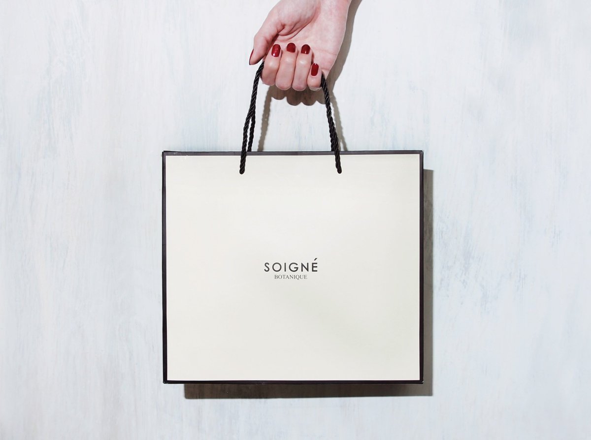 It's the 1st December and officially the start of the festive season! What's on your nail polish wish list? 
#soigne #botanical #nailpolish #5free #nails #nailstagram #nailswag #lemiroir #bblogger #notd #ootd #inspo #nailsalon #fblogger #instanails #nailart #manicurist #swag