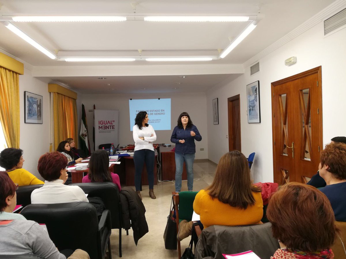 igualdadmlg's tweet photo. La coordinación es clave en la prevención y erradicación de #violenciasmachistas. Prueba de ello son los resultados de las 5 Mesas de Coordinación que nos reunimos en toda la provincia, como la de ayer en #Alozaina y que cierra la agenda de trabajo de las Mesas este año. https://t.co/T4K7mPDbGG