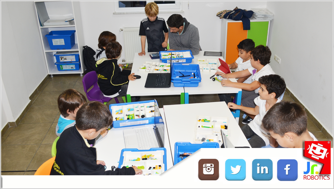 Jr_robotics's tweet photo. “#Neden ve #sonuç” kavramlarının netleşmesi, çevremizdeki dünyanın tutarlı ve #bilimsel temelli görünümünü geliştirmemizi sağlıyor.
Yaşayarak, uygulayarak, deneyimleyerek #öğrenmek için daha pek çok sebebimiz var.. #jrrobotics https://t.co/sdnUKXsHBQ