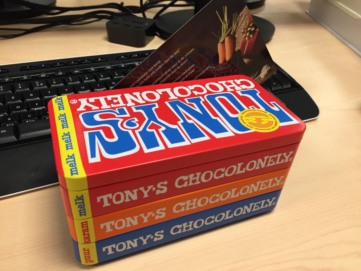 PWABV's tweet photo. Sinterklaas is ons kantoor niet stilletjes voorbij gelopen vannacht en heeft een leuke verassing achtergelaten op de bureaus! #TonyChocolonely https://t.co/YAheIbBNx0