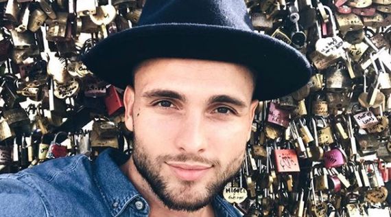 TeleLoisirs's tweet photo. Que devient Bastien Grimal, l'ex de Mélanie Dedigama, la nouvelle princesse de W9 ? #LPDA4
https://t.co/hFTy3U2HvQ https://t.co/yxa4SynnNO