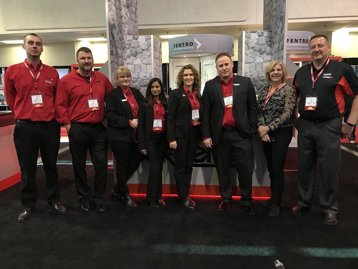 JaymeTilley2's tweet photo. I am proud to work with a great team! #screenco  what a successful Windoor 2017 #WinDoor2017 https://t.co/hmd5Ja1pf3