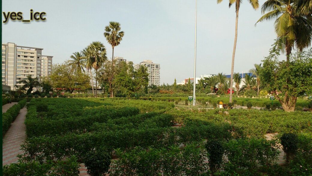 DevelopedSurat's tweet photo. #New_Garden @ #Althan - #Bhimrad #Canalroad , behind #MetroMall , #VIP_road #AthwaZone
Clicked by #FenilThakkar @OurSMC @CommissionerSMC https://t.co/AsehwHsH0f