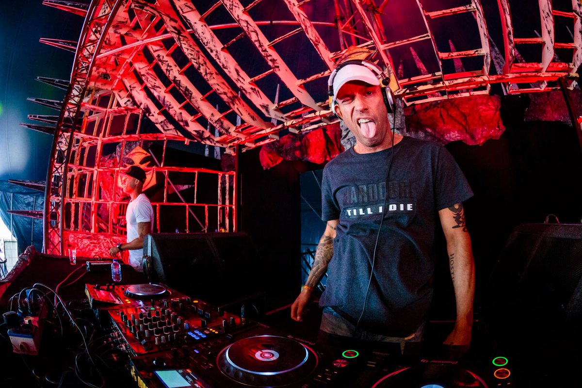 DominatorFest's tweet photo. Kick off your weekend ROUGH and HARD! You can now listen to the hardcore sounds of the #Dominator2017 Pitfalls of Pain area on Soundcloud: https://t.co/YC57i5UmbF. https://t.co/Qfy5AlBzqy
